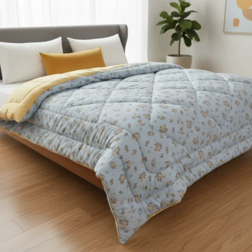 Blue ditsy floral heavy winter quilt rajai king size 4.5kg with cottage-style pattern by Vardhman Mills